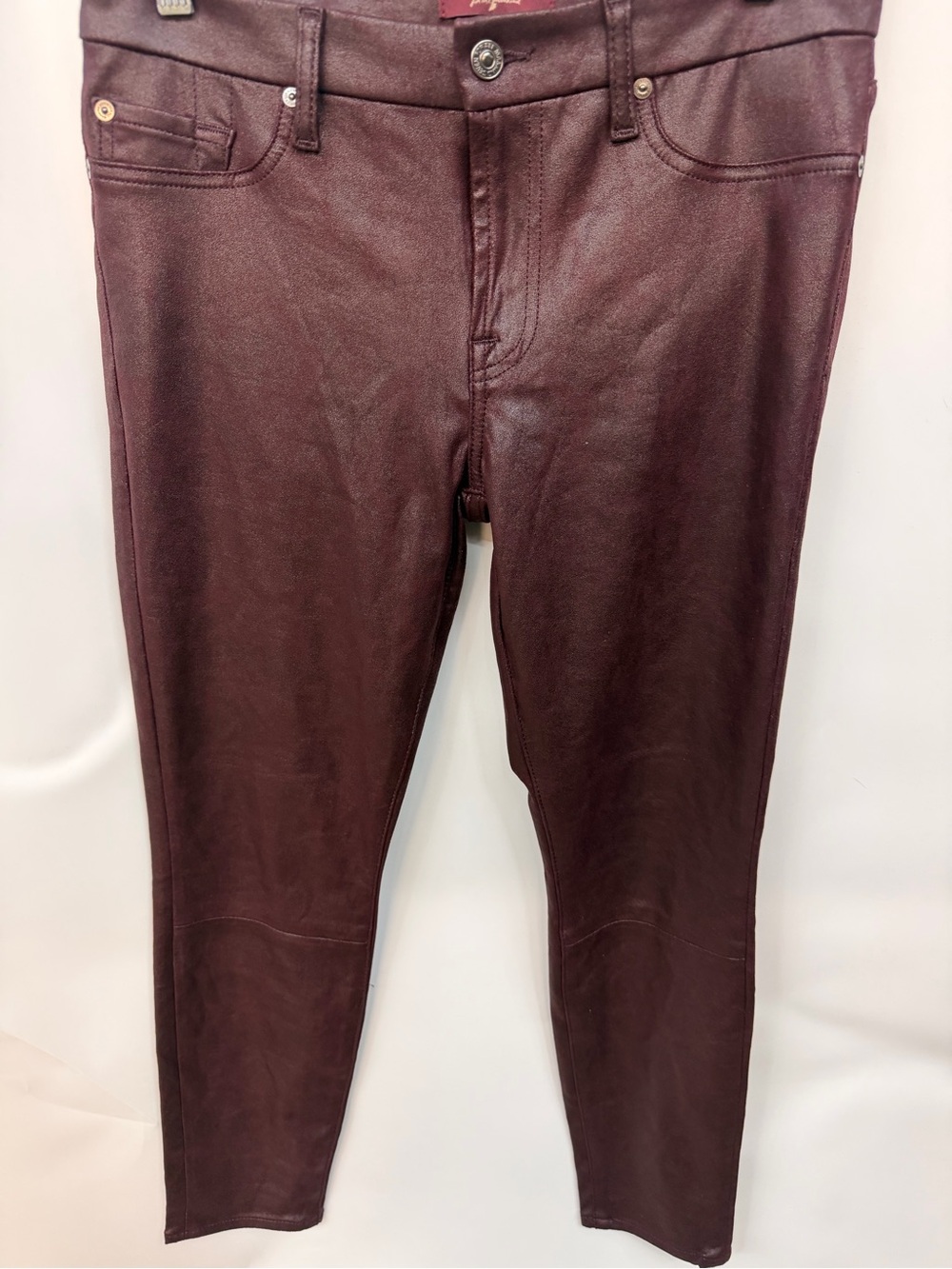 7 For All Mankind Skinny Jeans in Burgundy Faux-Leather women’s size 30